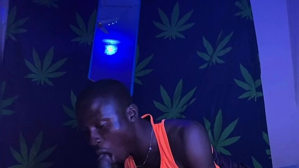 Stilesbhalifa1, Stiles_whore1: пригоди димової пробки (AnalVids.com) the smoke plug adventures (Stilesbhalifa1, Stiles_whore1)
