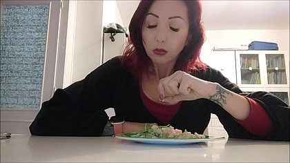 ChantalChannel - eat and burps with my favoutite food