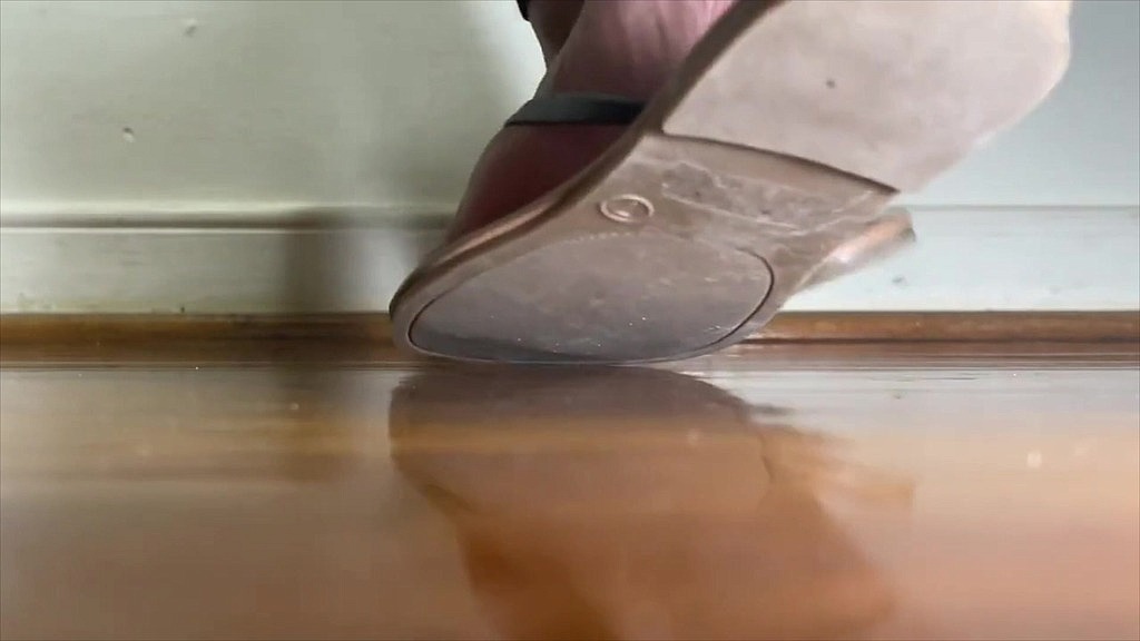 flip flop sole tease (Pink Foxx) flip flop sole tease (Pink Foxx)