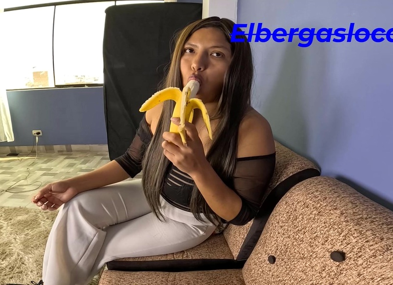 Mi Madrastra Me Ensenara Como Es Que Se Coje Con Una MILF Tetona Y Culona, Apenas Pude Soportar Sus Sentones Tan Sensuales