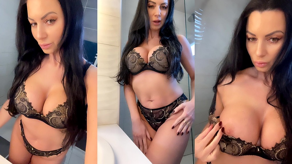hot monday (Ania Kinski) hot monday (Ania Kinski)