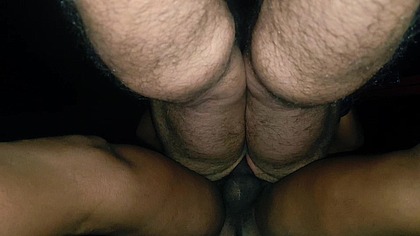 BBC me rasgou e encheu minha bunda de esperma nos fundos da balada gay.