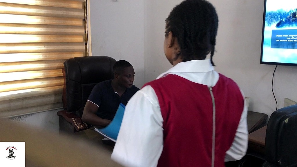 Sexbob2, Eke Sweet Hannah: horny college student seduced head teacher inside his office during school hour (AnalVids.com) horny college student seduced head teacher inside his office during school hour (Sexbob2, Eke Sweet Hannah)