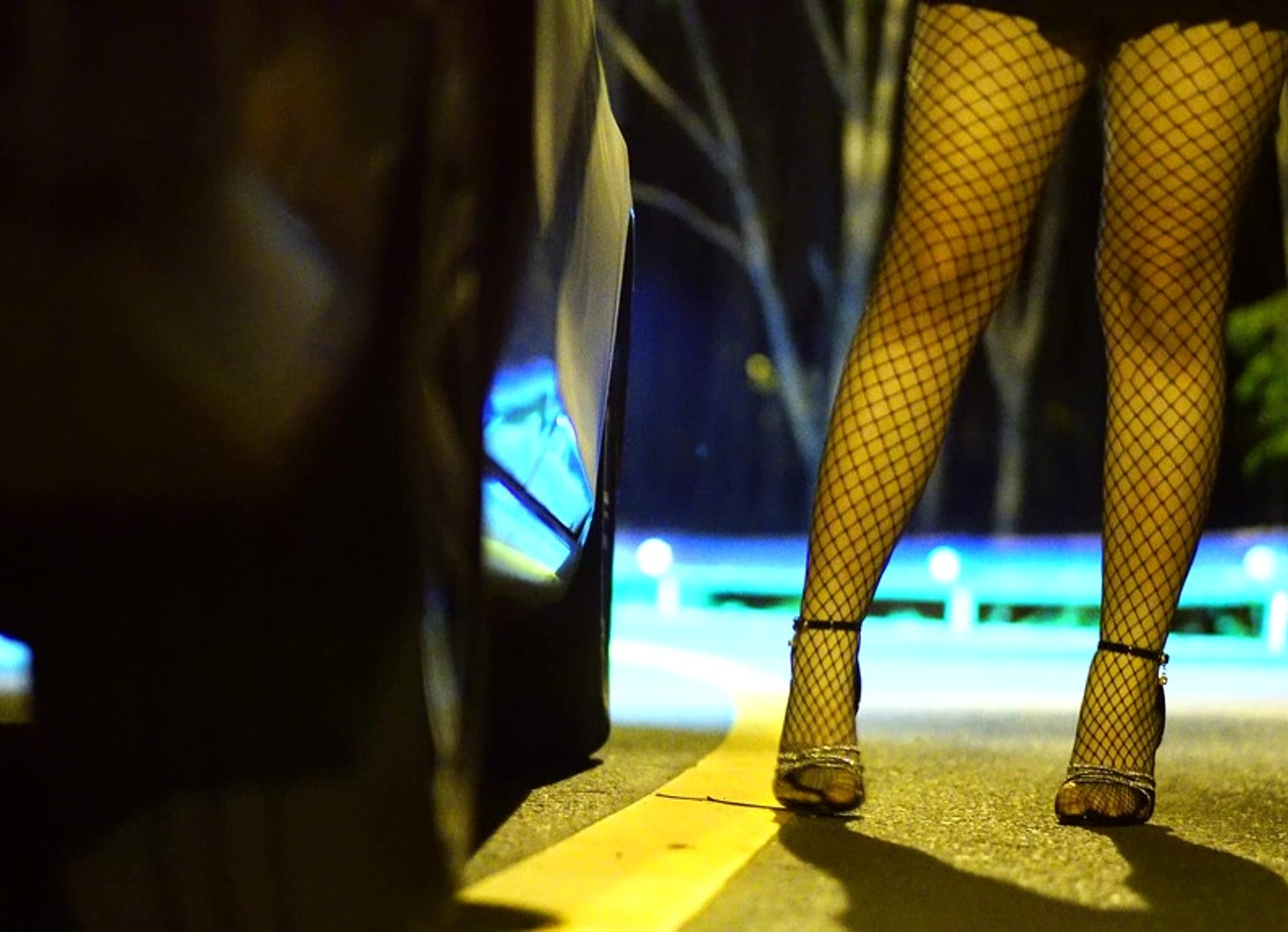 Picked Up A Hooker For Anal... But She Was An Undercover Detective