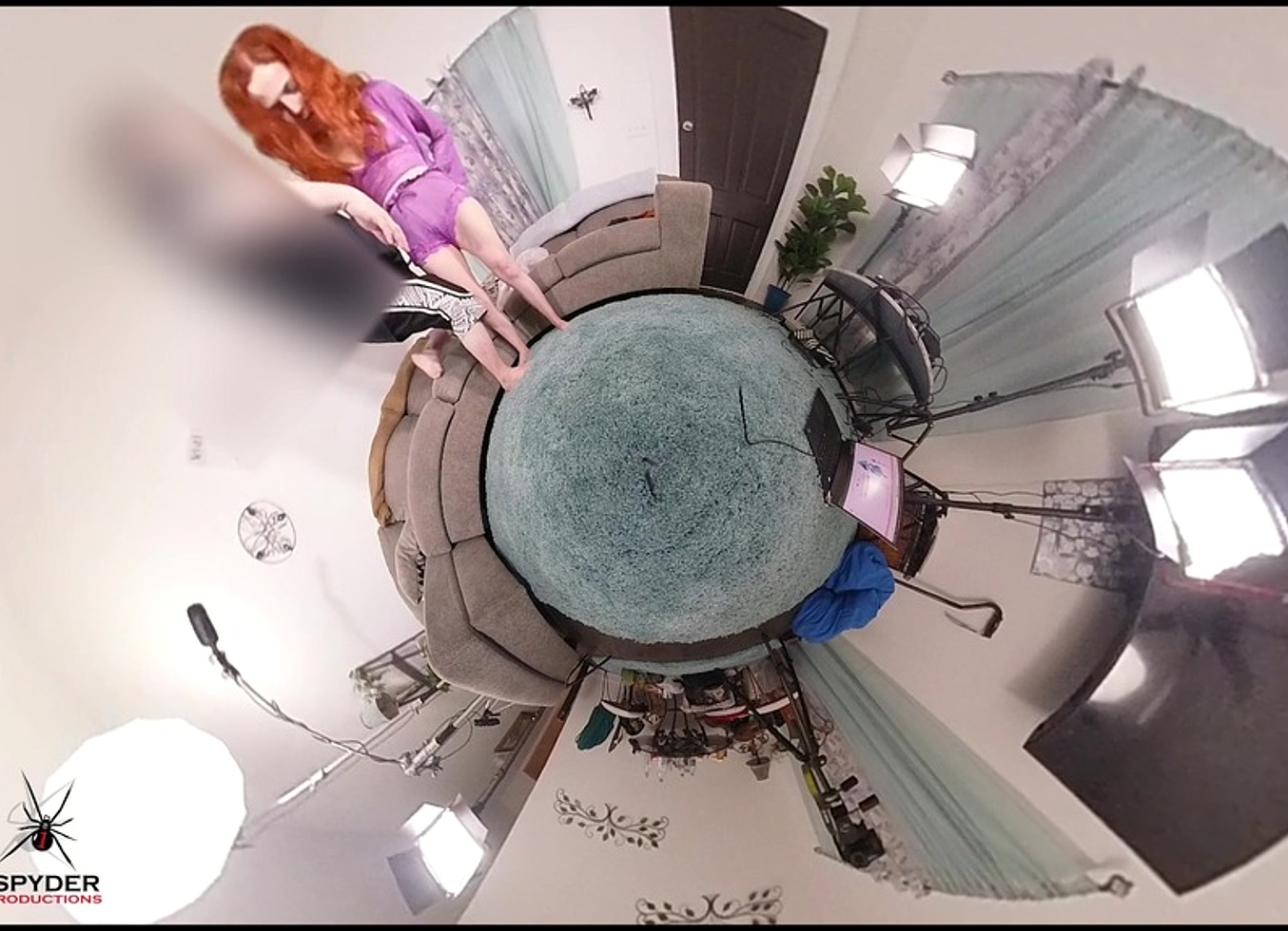 Spy Cam Special Effect With Scarlett Mae On Top Of The World