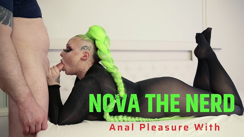 EpicAaron, Nova The Nerd: piacere anale con la dea finlandese Nova the nerd (AnalVids.com) anal pleasure with finnish goddess nova the nerd (EpicAaron, Nova The Nerd)