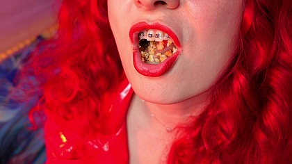 ASMR crunchy food video