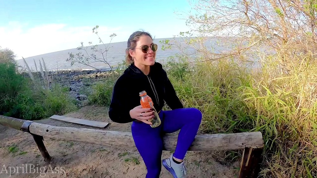 drinking pee in argentine national park, i drink a lot of yellow pee!!! (Ragnarok, Aprilbigass) drinking pee in argentine national park, i drink a lot of yellow pee!!! (Ragnarok, Aprilbigass)