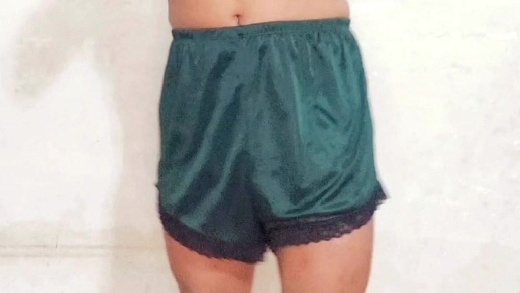 strip tease dance, nude sissy dance. (Sissy Simran) strip tease dance, nude sissy dance. (Sissy Simran)
