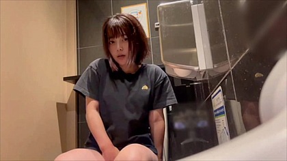 最近我慢できない… 早く大きなちんちんをももかの中に沢山挿れてアヘアヘ喘いで気持ちよくなりたいな…。