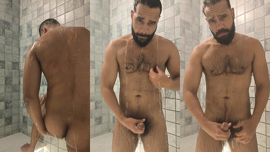 batendo uma no chuveiro (Vander Harig) batendo uma no chuveiro (Vander Harig)