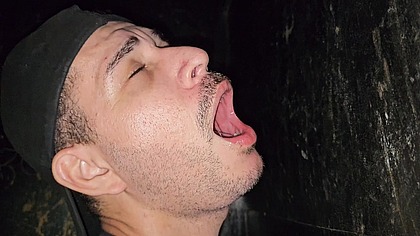 Carinha Pirocudo Fica Doidao Comendo o Rabo do gay que nunca tinha visto um penes tao grosso.