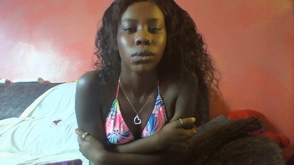 black girls freezing fetish 2 (Keysha) black girls freezing fetish 2 (Keysha)