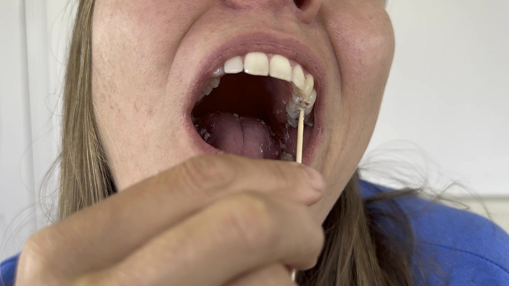 do i have something in my teeth? (eating fetish, toothpick fetish) (Wamgirlx) do i have something in my teeth? (eating fetish, toothpick fetish) (Wamgirlx)