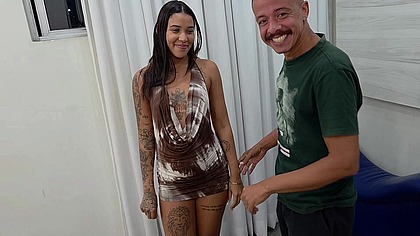 A deliciosa Vicky Simons deu cu na pele pro dotado ate ele gozar dentro dela