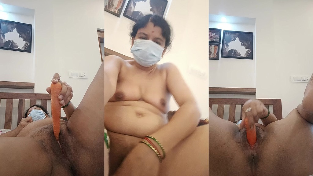 Sexymisti: mistibhabi пальцями з морквою (AnalVids.com) mistibhabi fingering with carrot (Sexymisti)