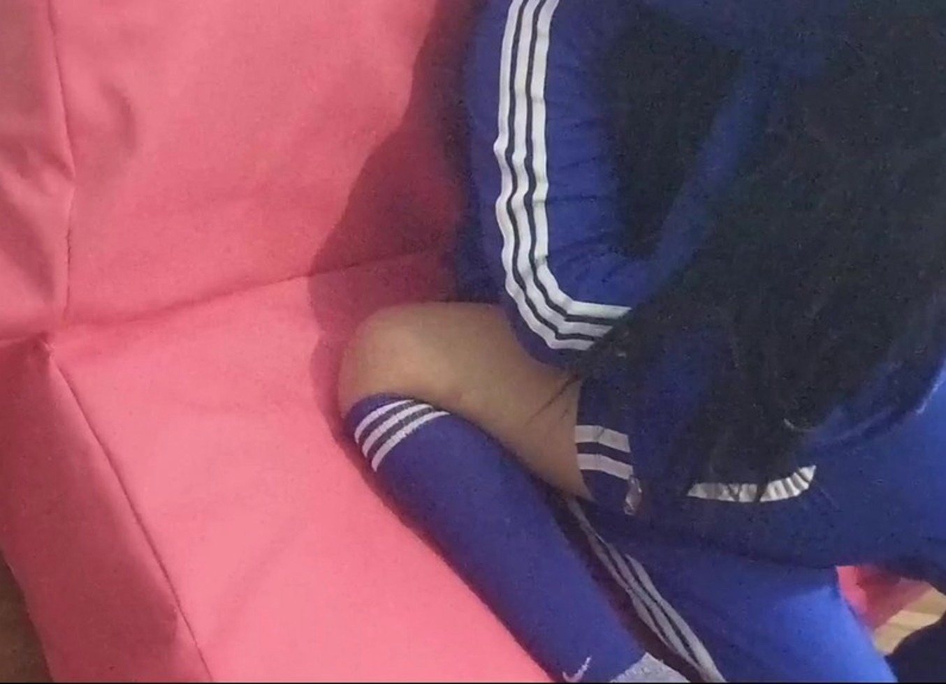 Cogiendo Con Colegiala Mexicana! Estudiante Y Su Companera De Clases Follando En El Sofa De Sus Suegros (Sheer Complete)