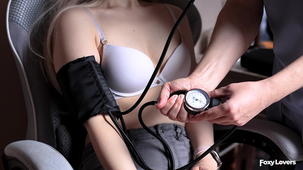 doctor checks my bp, pulse & lungs - intimate medical exam (stethoscope close-ups) (Foxy Lovers, Foxy Lover) doctor checks my bp, pulse & lungs - intimate medical exam (stethoscope close-ups) (Foxy Lovers, Foxy Lover)