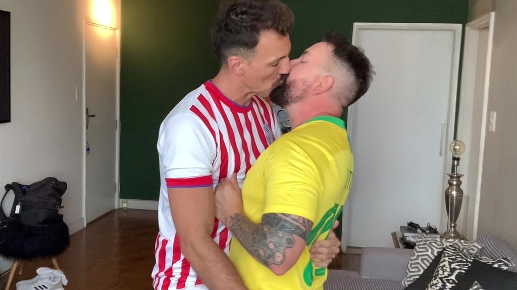 video 55 - world cup brazil x paraguay and who scored the goal? (Marcelo Poland, HotPaulistano) video 55 - world cup brazil x paraguay and who scored the goal? (Marcelo Poland, HotPaulistano)