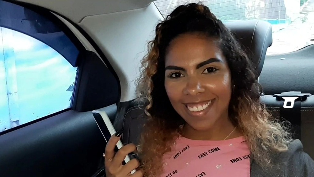 BRAZUCA, Paulinha Miller: garconete sem dinheiro pra pagar a corrida de taxi , mas recebi de outra forma de pagamento (AnalVids.com) garconete sem dinheiro pra pagar a corrida de taxi , mas recebi de outra forma de pagamento (BRAZUCA, Paulinha Miller)