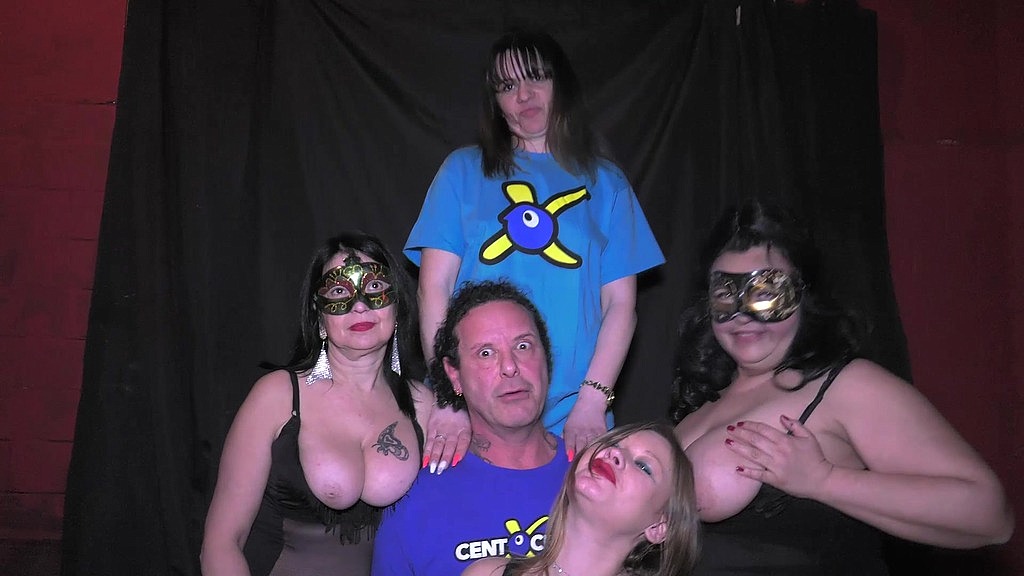orgy in the dark! (Alex Magni, Mauro Poker, Debora, Floriana, Desire, Arianna Love, Stecco ducale) orgy in the dark! (Alex Magni, Mauro Poker, Debora, Floriana, Desire, Arianna Love, Stecco ducale)