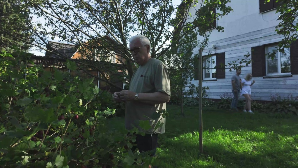 horny voyeur papy licking my wife