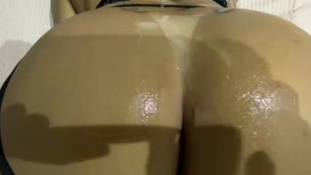 fui pega pelo novinho dotado me exibindo e ele colocou a piroca na minha boquinha e me fez sentar ate me gozar toda (Pocahontas Oficial, Kriok) fui pega pelo novinho dotado me exibindo e ele colocou a piroca na minha boquinha e me fez sentar ate me gozar toda (Pocahontas Oficial, Kriok)