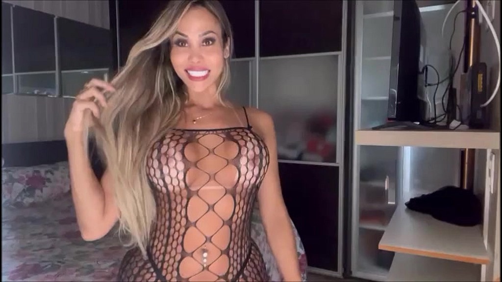 agatha ferraz - hot showing herself - subscribe to my channel love. (Agatha Ferraz) agatha ferraz - hot showing herself - subscribe to my channel love. (Agatha Ferraz)