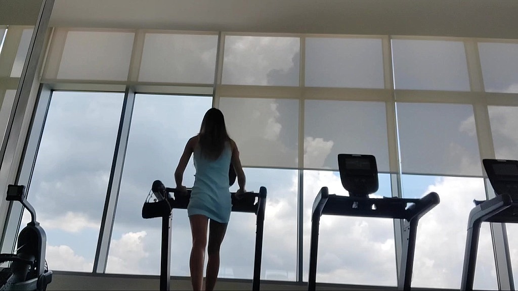 hottie goes to the gym in a dress, gets sweaty and pees (Priscila Belini) hottie goes to the gym in a dress, gets sweaty and pees (Priscila Belini)