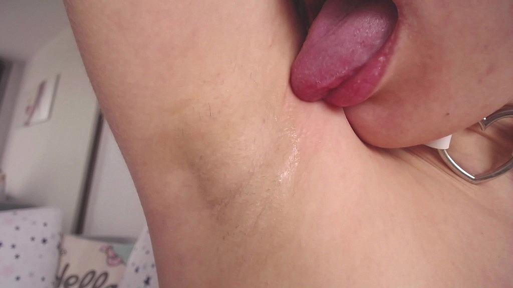 cheating wife - armpit fetish (Emily Bee) cheating wife - armpit fetish (Emily Bee)