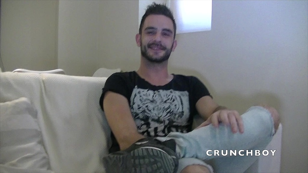 fabien baise par un espagn,ol avec une grosse bite (Jess Royan,Fabien crunchfooteux,Abraham Montenegro) fabien baise par un espagn,ol avec une grosse bite (Jess Royan,Fabien crunchfooteux,Abraham Montenegro)