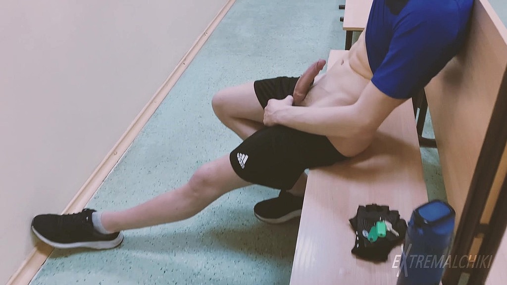 young student masturbate during college classes (Redbearboy) young student masturbate during college classes (Redbearboy)