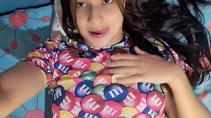 Influencer colombiana se masturba