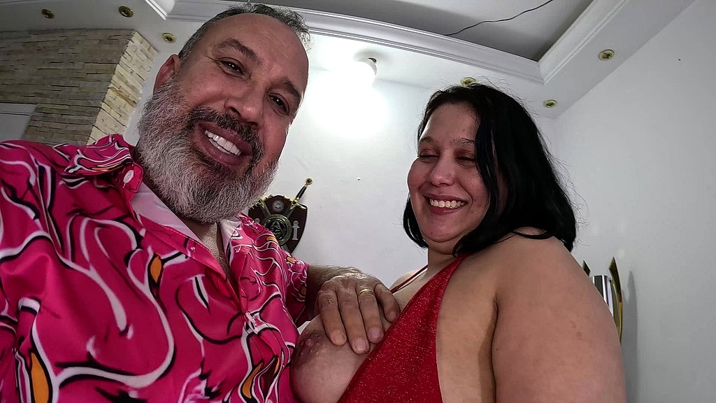 Ela Veio Fazer Seu Primeiro Video Essa Chubby Peituda E Levou Muito No Rabo - Gaby Gaucha