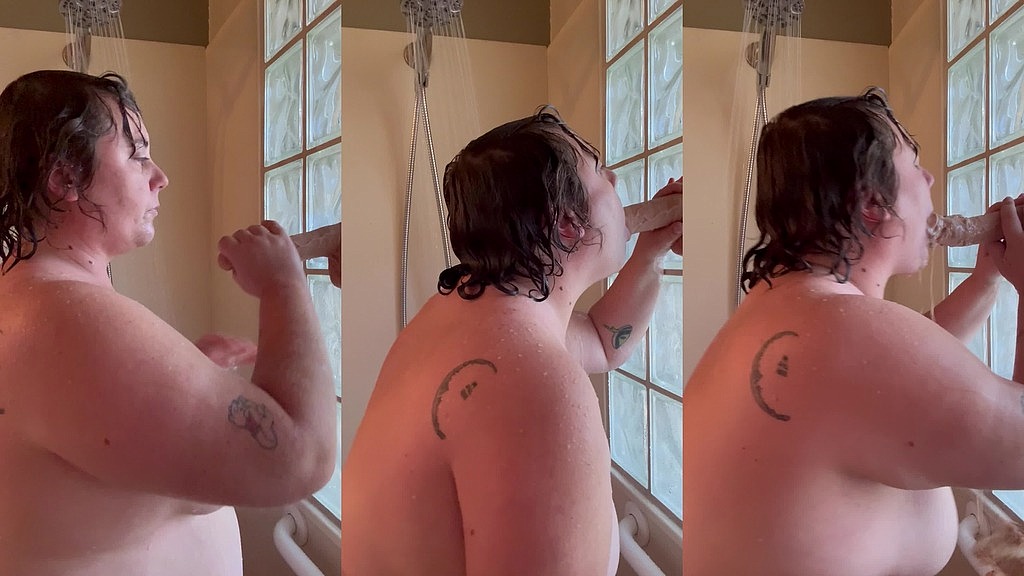 shower blowjob (Gladica) shower blowjob (Gladica)