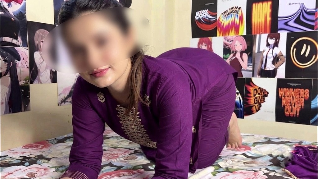 Bunny9489, Hunny1821: primo piano, scopata analmente la mia sorellastra carina ma arrapata e le lascio il mio sperma dentro il suo stretto ano. (AnalVids.com) closeup anal fucking my cute but horny stepsister and leave my sperm inside her tight asshole. (Bunny9489, Hunny1821)