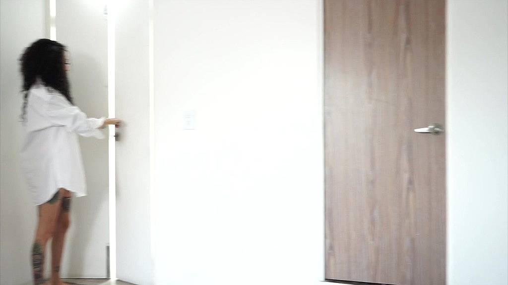mi roomie anda muy caliente y probamos jugueteos nuevos para bajar la calentura. (Teresa Ferrer Oficial, Kitzia Suarez) mi roomie anda muy caliente y probamos jugueteos nuevos para bajar la calentura. (Teresa Ferrer Oficial, Kitzia Suarez)