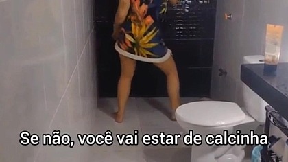 Amigo saiu pra comprar cerveja e a esposa dele me seduziu com tesao proibido