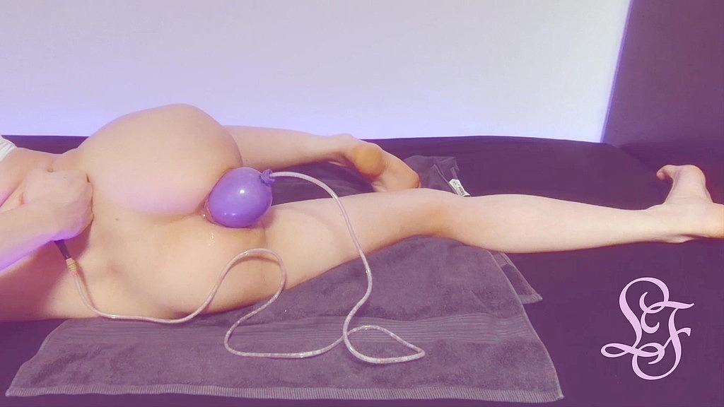 Lina Free: i put 10 drumsticks in my ass and fart air from my dick! (AnalVids.com) i put 10 drumsticks in my ass and fart air from my dick! (Lina Free)