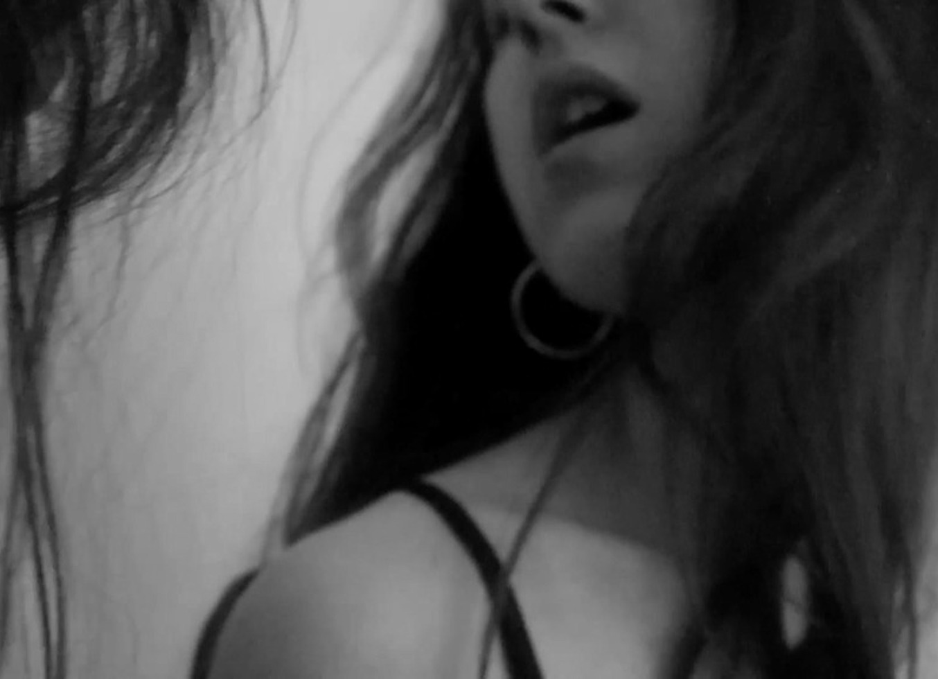 Cut Me Out... Here's A Short Clip I've Made A Few Days Ago. I'm Not Used To Share Stuff Like This Because It Is Very