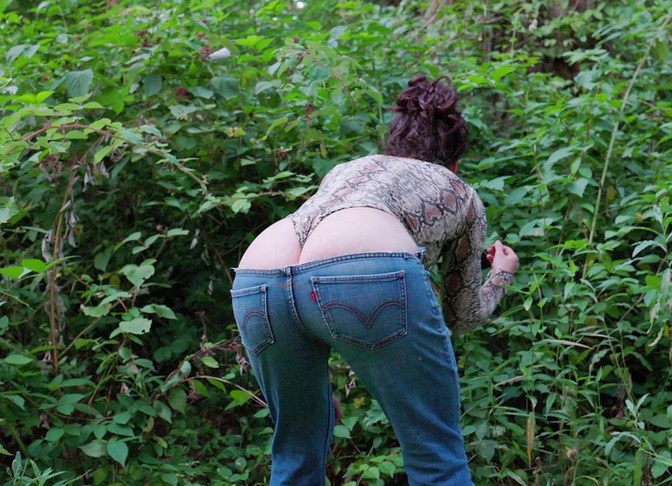 Thong Bodysuit - MILF on the Trail