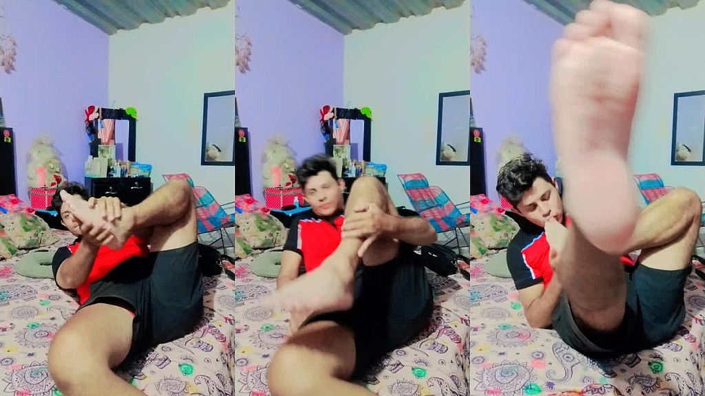 deycumxxx - лиже мої ноги як сука () deycumxxx - licking my feet like a bitch ()