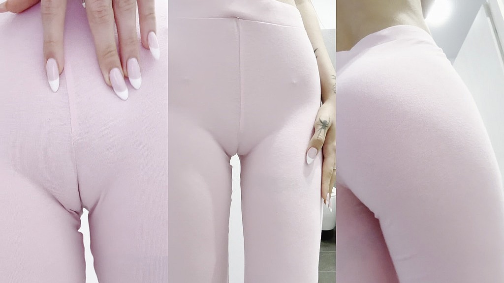 a wonderful camel toe!! (Thaylla Dollscult) a wonderful camel toe!! (Thaylla Dollscult)