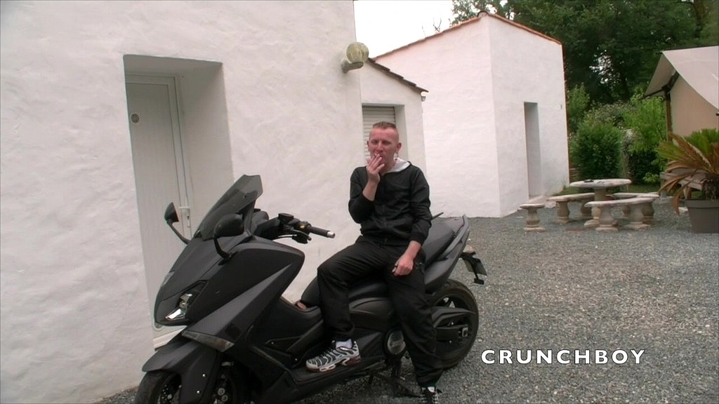 si tu me suces je te fais une reduction sur le prix (Crunch Stanlacoste, Jack Ross) si tu me suces je te fais une reduction sur le prix (Crunch Stanlacoste, Jack Ross)