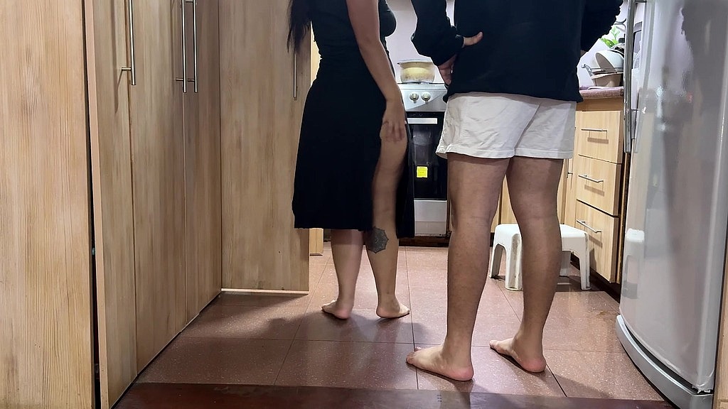 housewife asks neighbor for help to seduce him, her husband was not there and becomes (Coupleofhotsins, Boomerangwhite) housewife asks neighbor for help to seduce him, her husband was not there and becomes (Coupleofhotsins, Boomerangwhite)