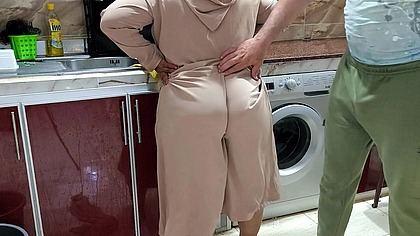 Egyptian Sharmota get her pussy wet in the kitchen arabic big woman big ass fuck