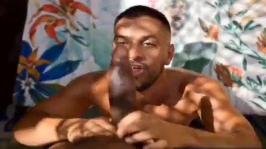 meu cunhado me comeu (Enzzo Carioca, Mvbearblackrj) meu cunhado me comeu (Enzzo Carioca, Mvbearblackrj)