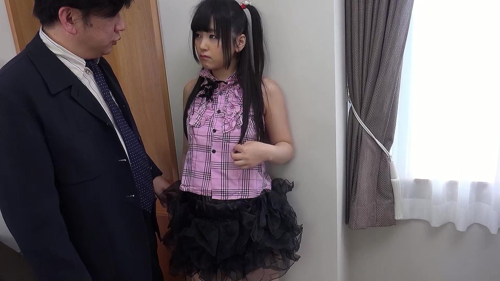 Petite Japanese Virgin Teen 18 talk to First Time Suck and Facial by old Guy at uncensored Porn
