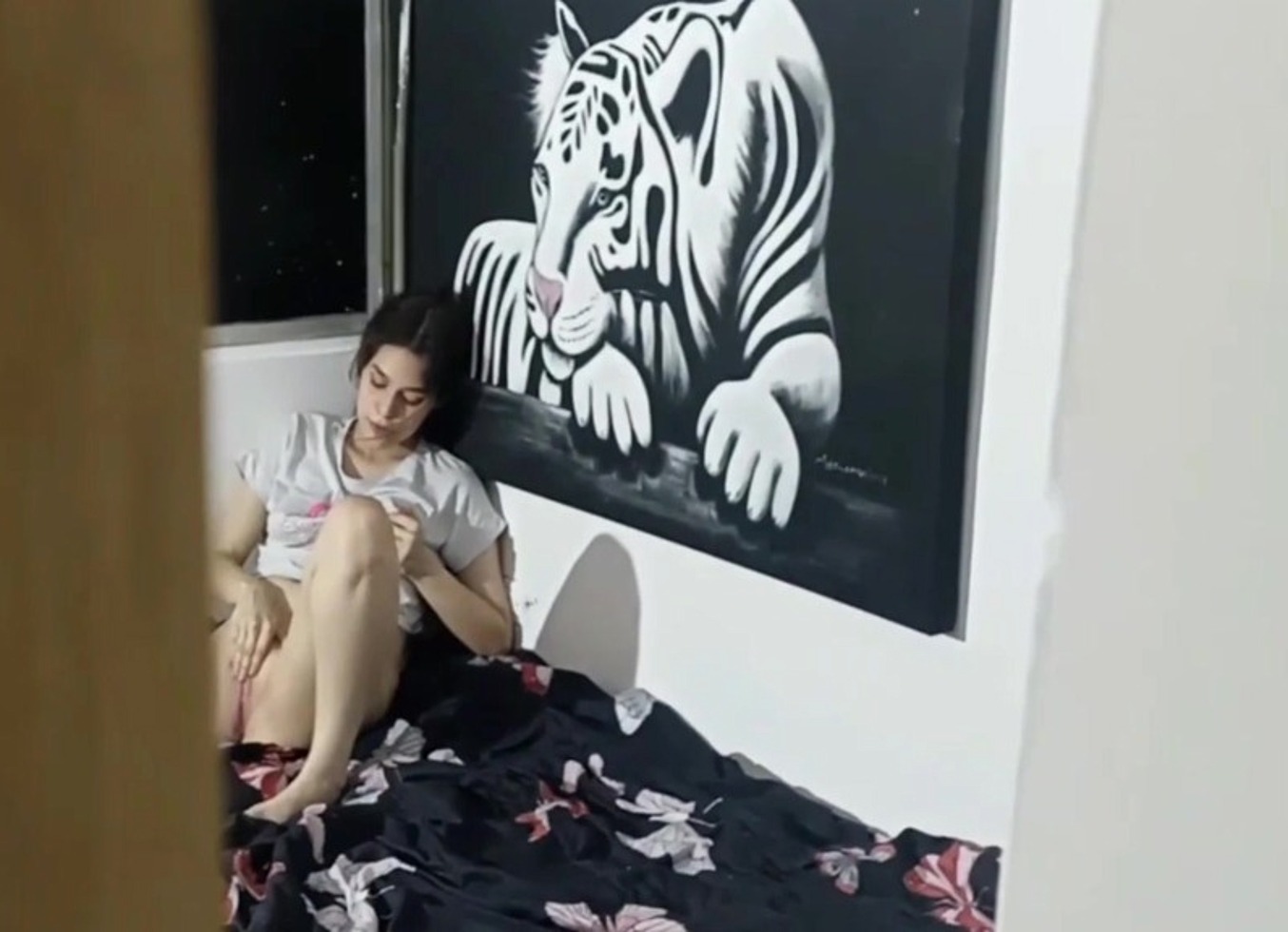 Hermanastro Me Descubre Masturbandome Entra A Mi Cuarto Y Lame Mi Cono Hasta Hacerme Llegar Al Extasis! Historia Completa