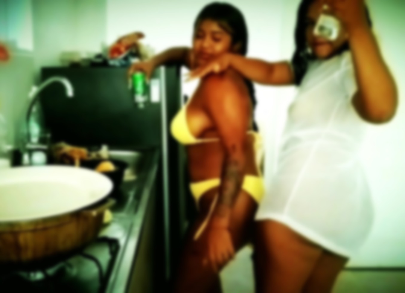 Colombian Marta Stewart Cooking Hot Cumcakes